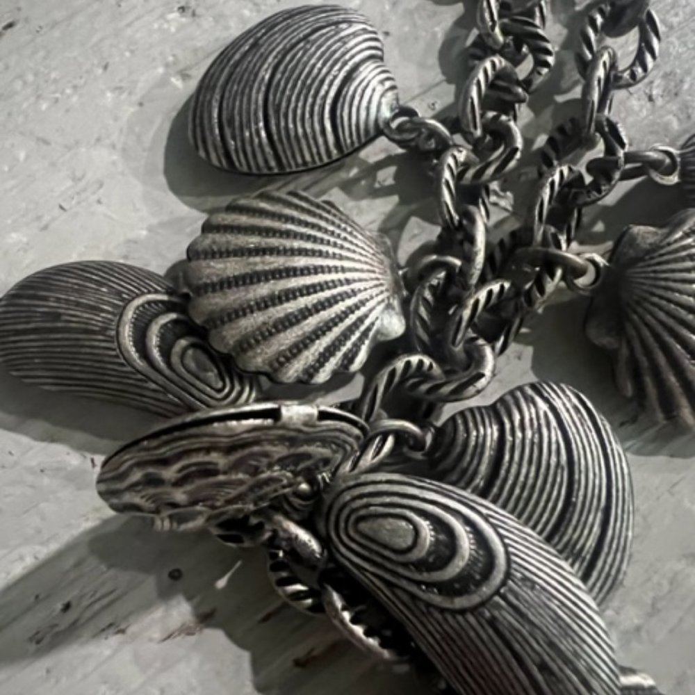 Silver Shell Necklace - Picture 4 of 5